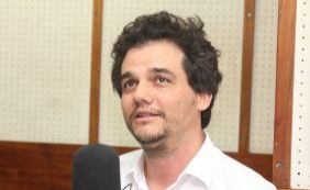 Wagner Moura defende Dilma e diz que presidente sofre "golpe clássico"