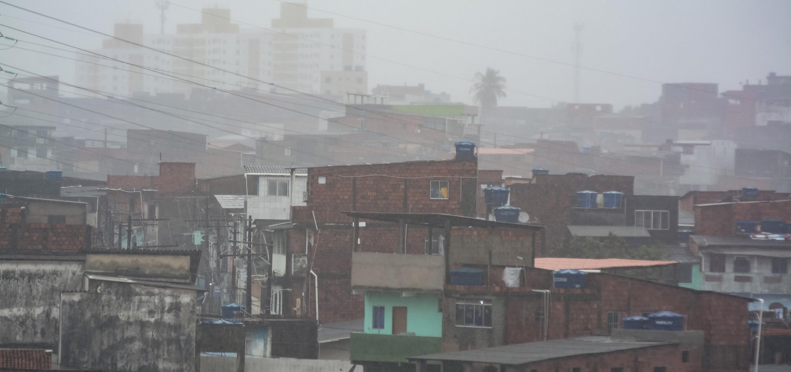 Com chuvas intensas em fevereiro, Salvador tem aumento de quase 400% em deslizamentos e alagamentos