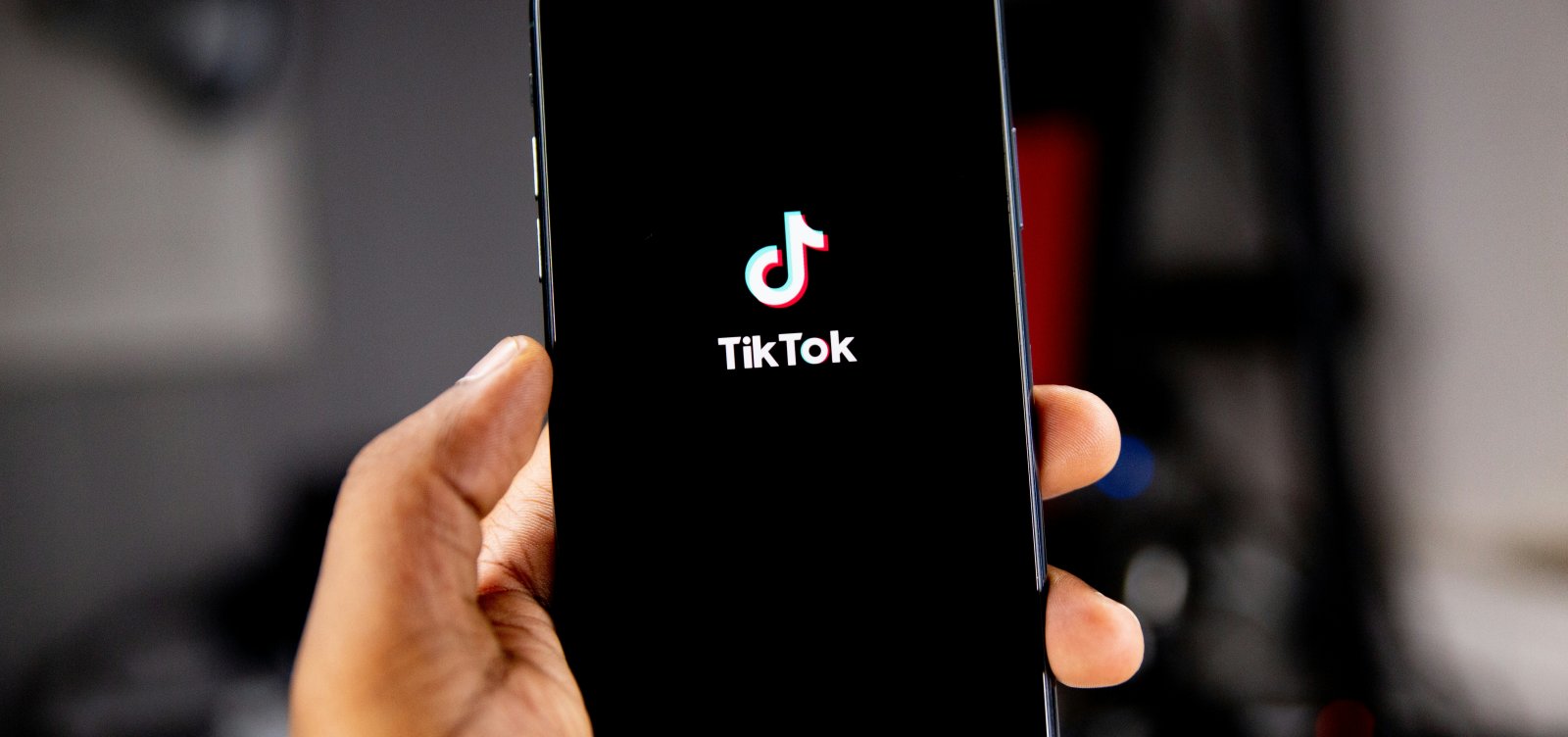 Câmara dos EUA aprova projeto que pode banir TikTok no país