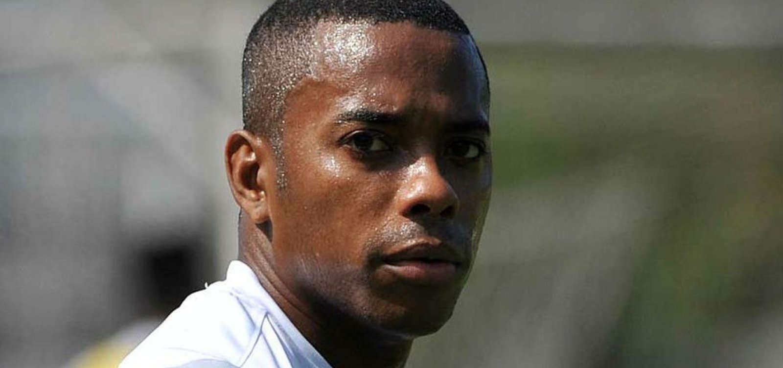Condenado por estupro, Robinho se define como inocente e alega racismo em julgamento feito na Itália