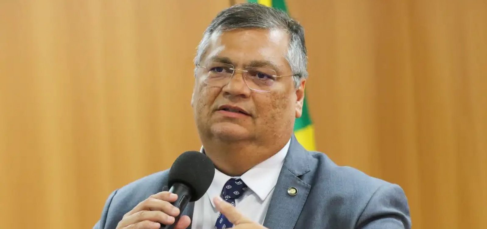 Dino será relator do STF em análise de recurso movido por defesa de Bolsonaro contra multa aplicada pelo TSE