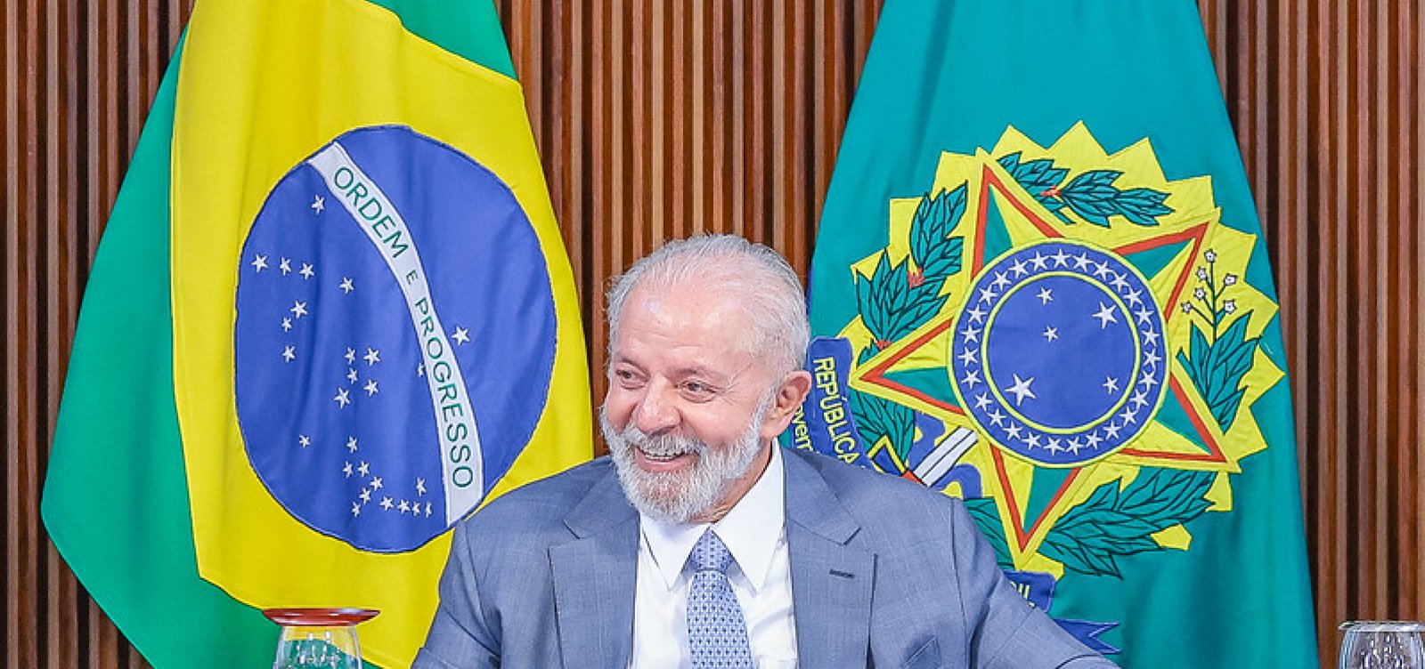 Lula critica fiança oferecida a jogador Daniel Alves para liberdade condicional