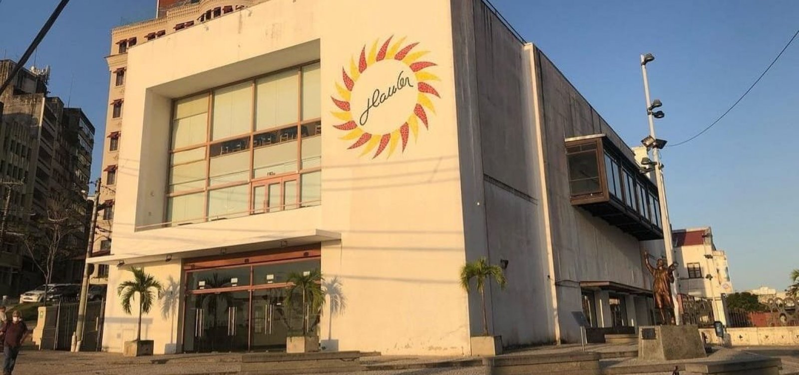 Telas nas ruas: Cinemas persistem fora dos shoppings de Salvador e fomentam a cena local