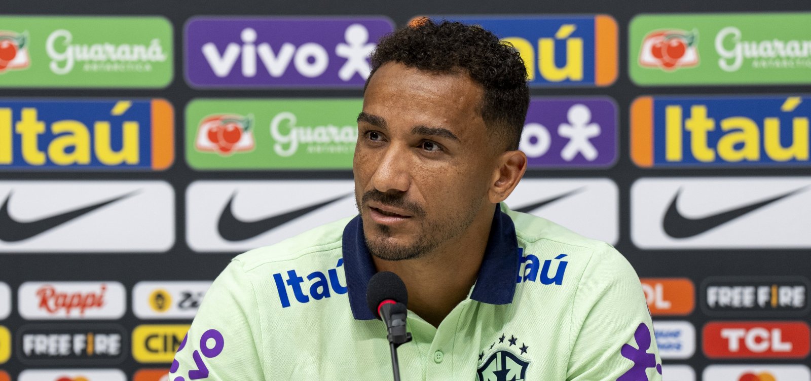 Capitão da seleção, Danilo pede conscientização após as condenações de Daniel Alves e Robinho