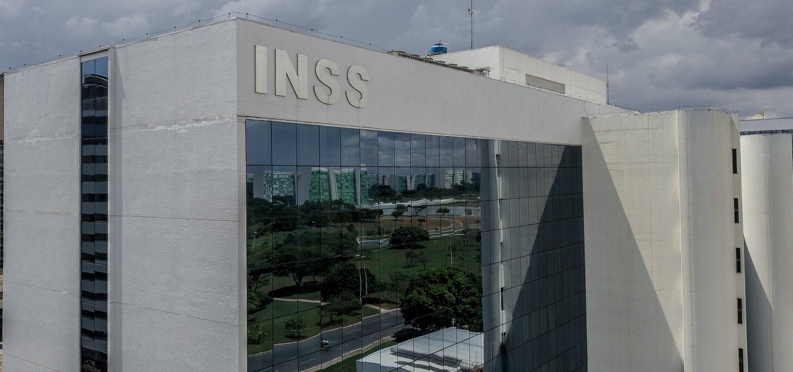 Aposentados com ações na Justiça contra o INSS irão receber R$ 2,1 bi ainda este mês