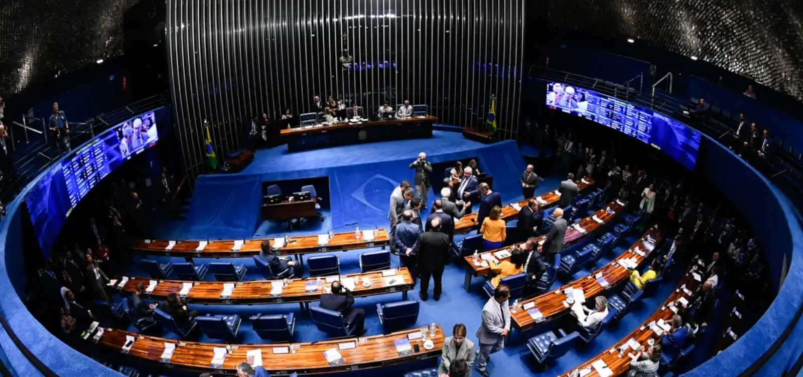 Senado acelera propostas de interesse do Planalto como atualização da tabela do imposto de renda