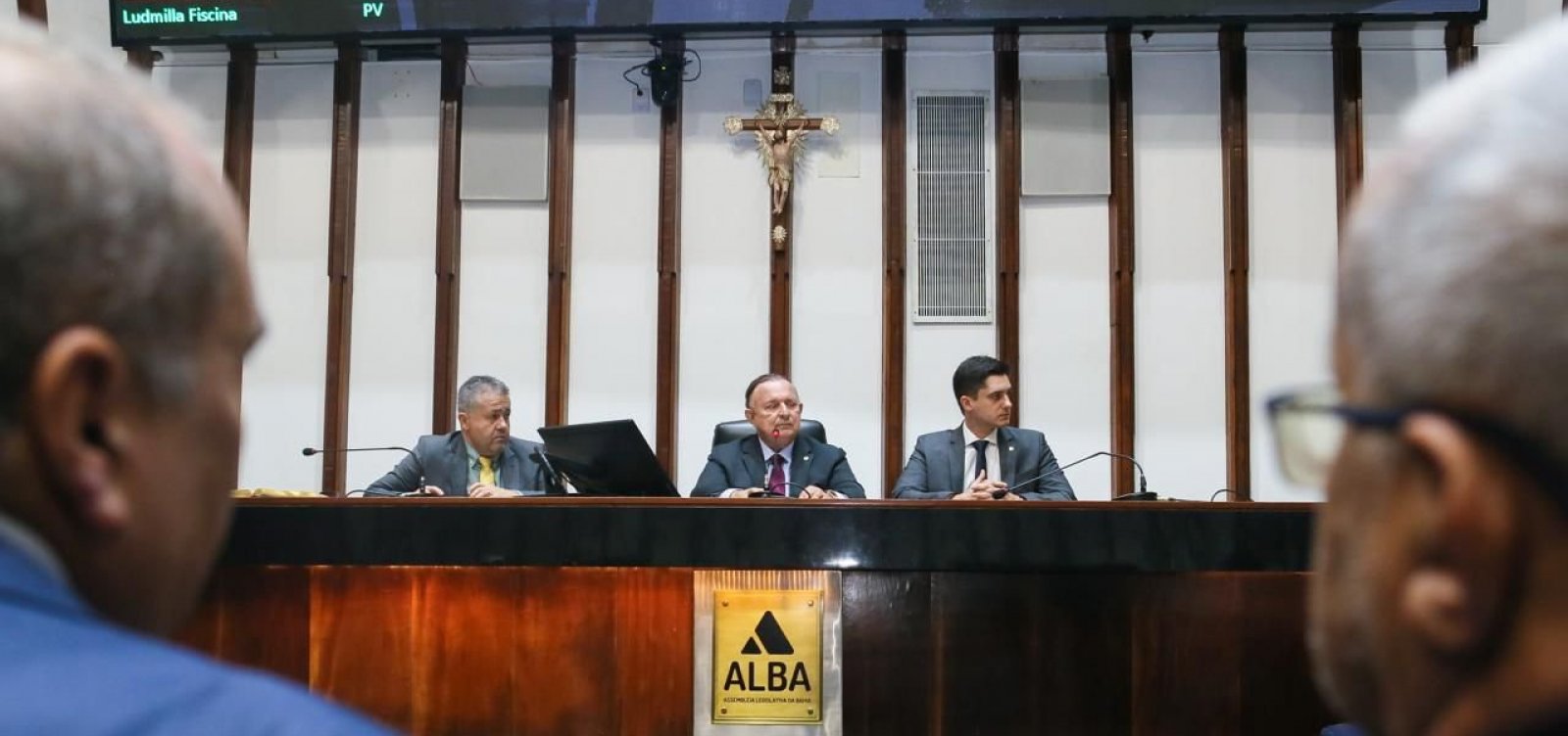Após deputado baiano ser acusado de chefiar milícia, Conselho de Ética da Alba é instalado