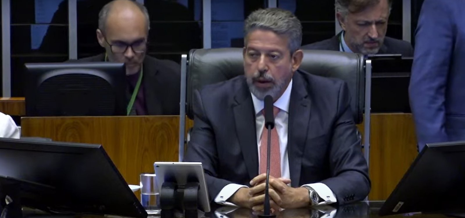 Plenário decide sobre prisão do deputado Chiquinho Brazão