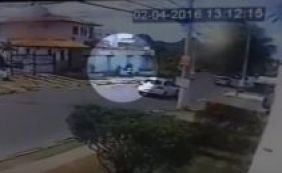 Imagens de segurança mostram assassinato de delegado na porta de casa