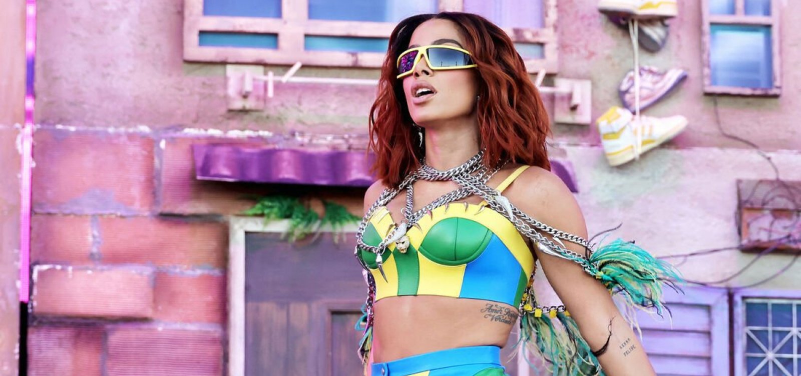 Anitta e Spotify divulgam capa do novo álbum da cantora; Confira!