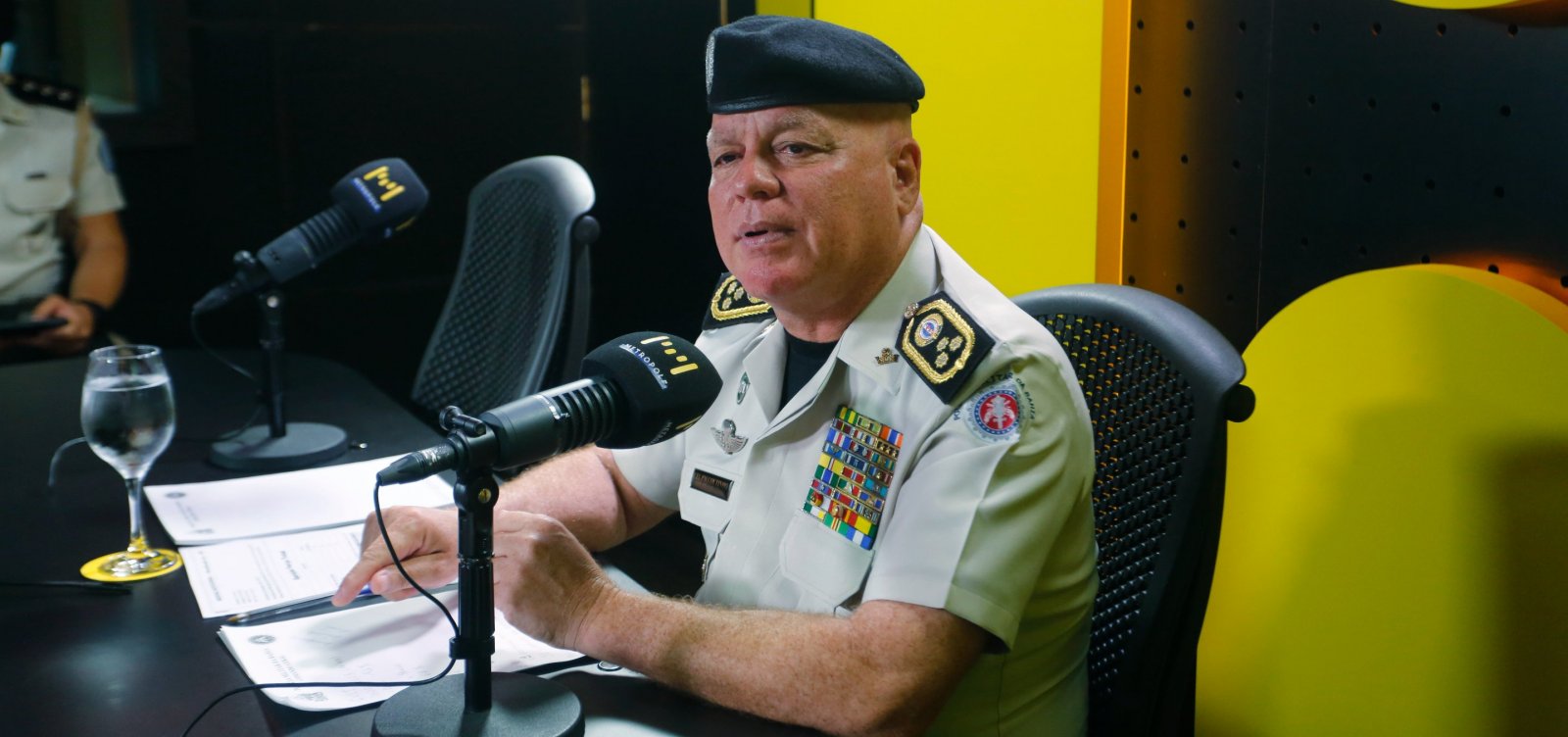 "Um bom profissional não precisa temer", afirma comandante-geral da PM-BA sobre câmeras em uniformes