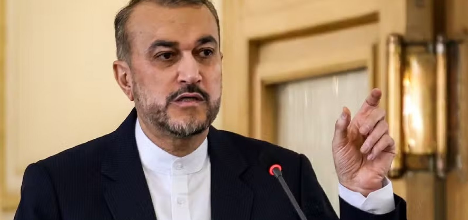 Ministro do Irã subestima ataque atribuído a Israel e o compara a jogo de 'crianças'