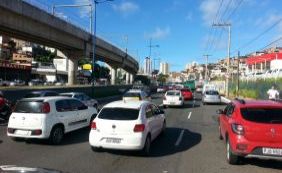 Acidente provoca retenção na Av. Bonocô; confira o trânsito 