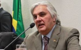 Delcídio do Amaral é internado e passará por cirurgias em São Paulo