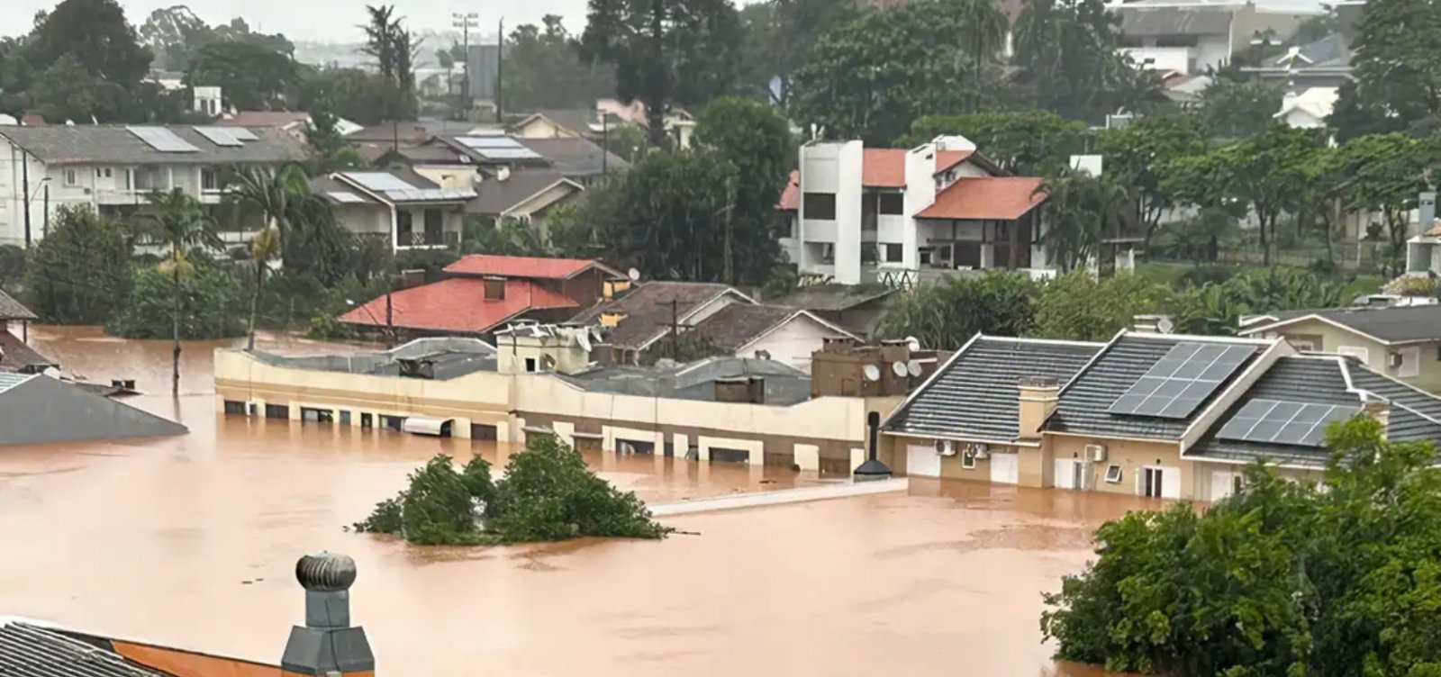 Sobe para 90 número de mortos devido às fortes chuvas no Rio Grande do Sul
