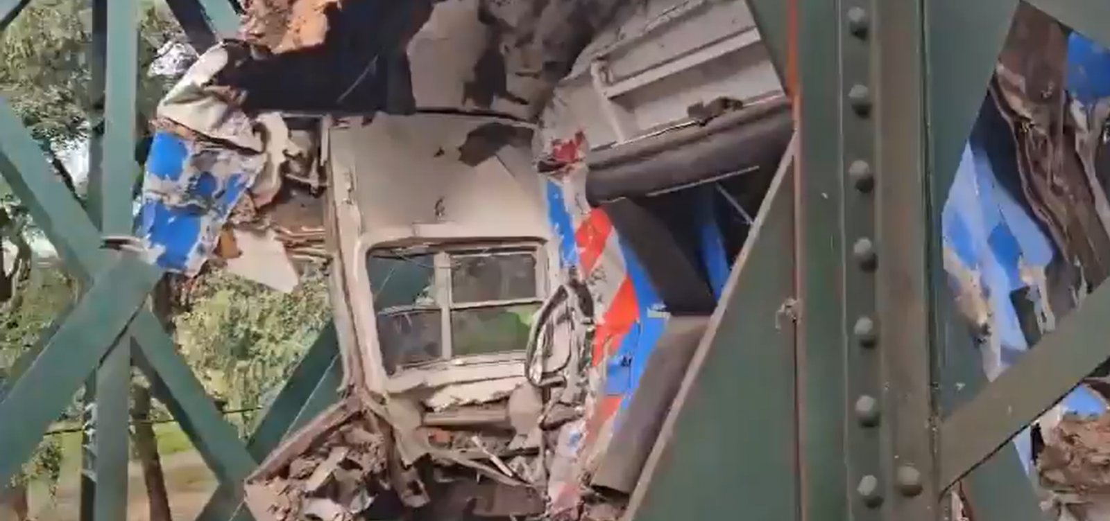 Colisão entre trens deixa 60 pessoas feridas na Argentina 