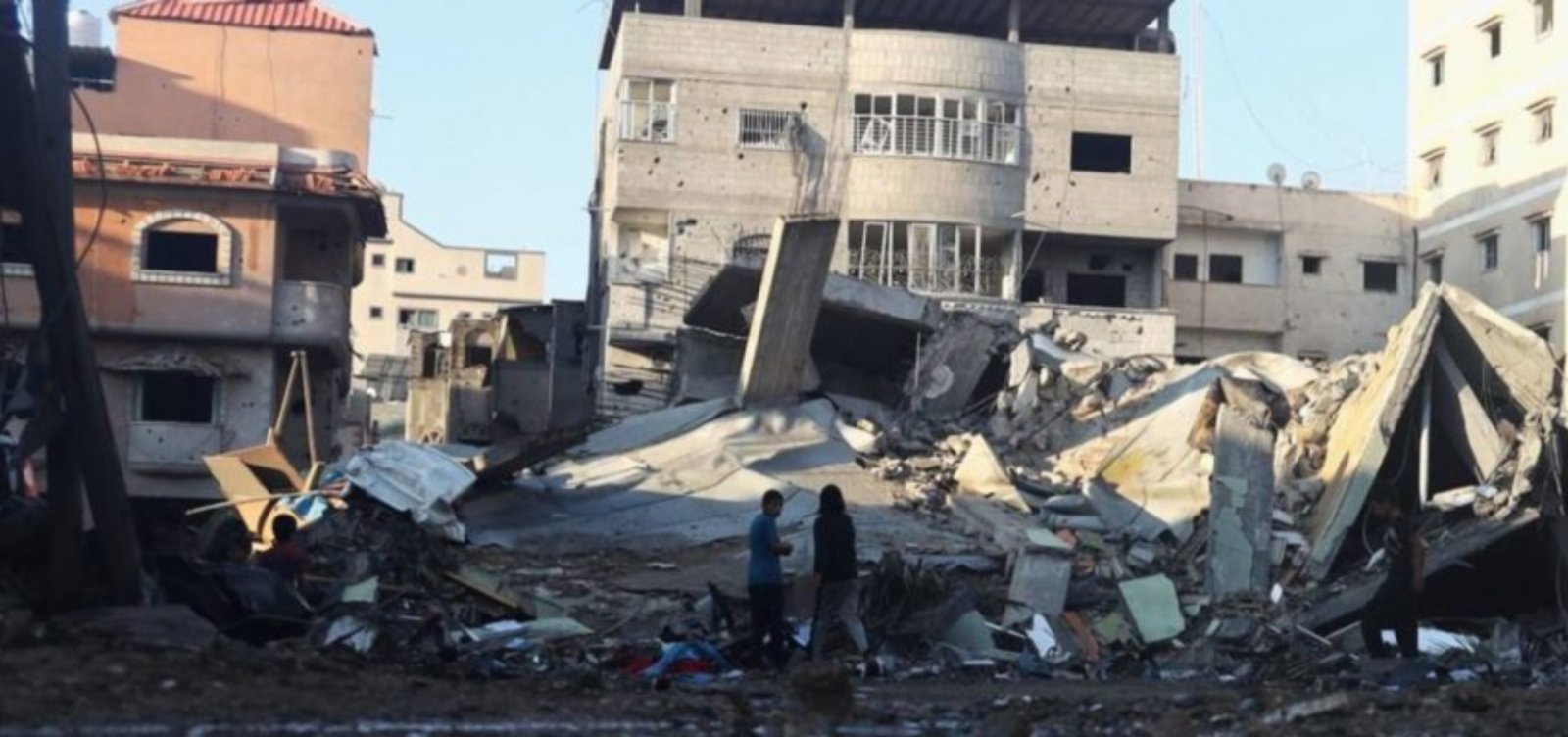 Israel relata ter atingido uma “sala de guerra do Hamas” dentro de uma escola operada pela ONU