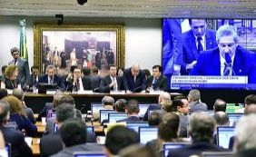 Relator do processo de impeachment de Dilma apresenta parecer favorável