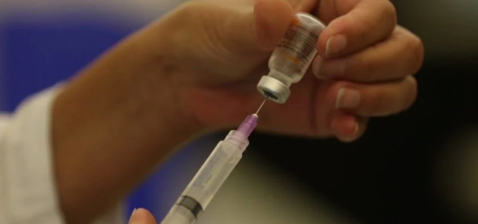 Farmacêutica Takeda vai desenvolver vacina capaz de retardar o avanço do Alzheimer