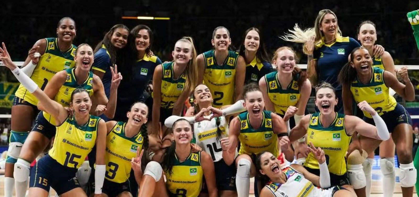 Seleção brasileira de vôlei assume liderança da Liga das Nações feminina com vitória sobre Sérvia
