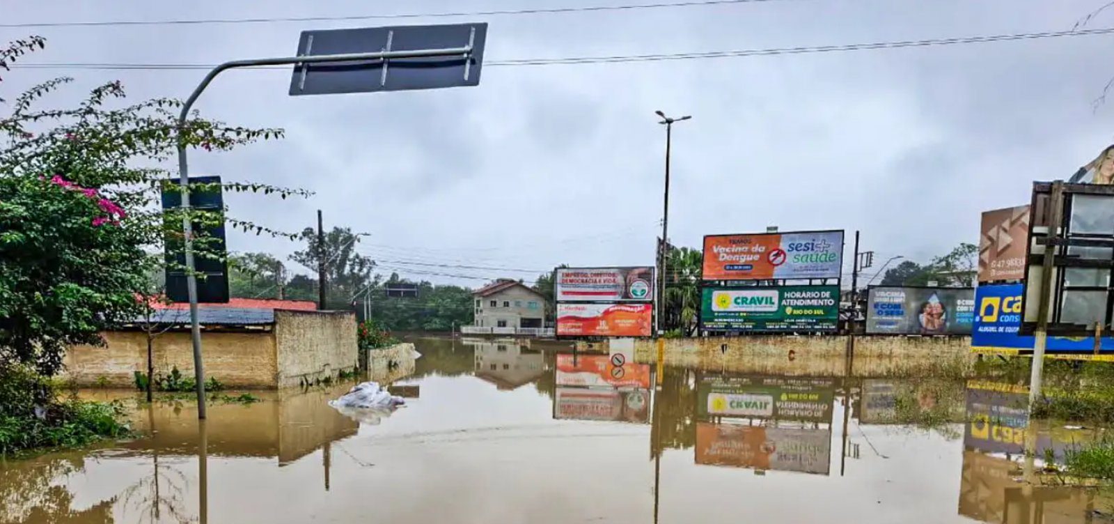 Chuva em Santa Catarina deixa  925 pessoas desabrigadas