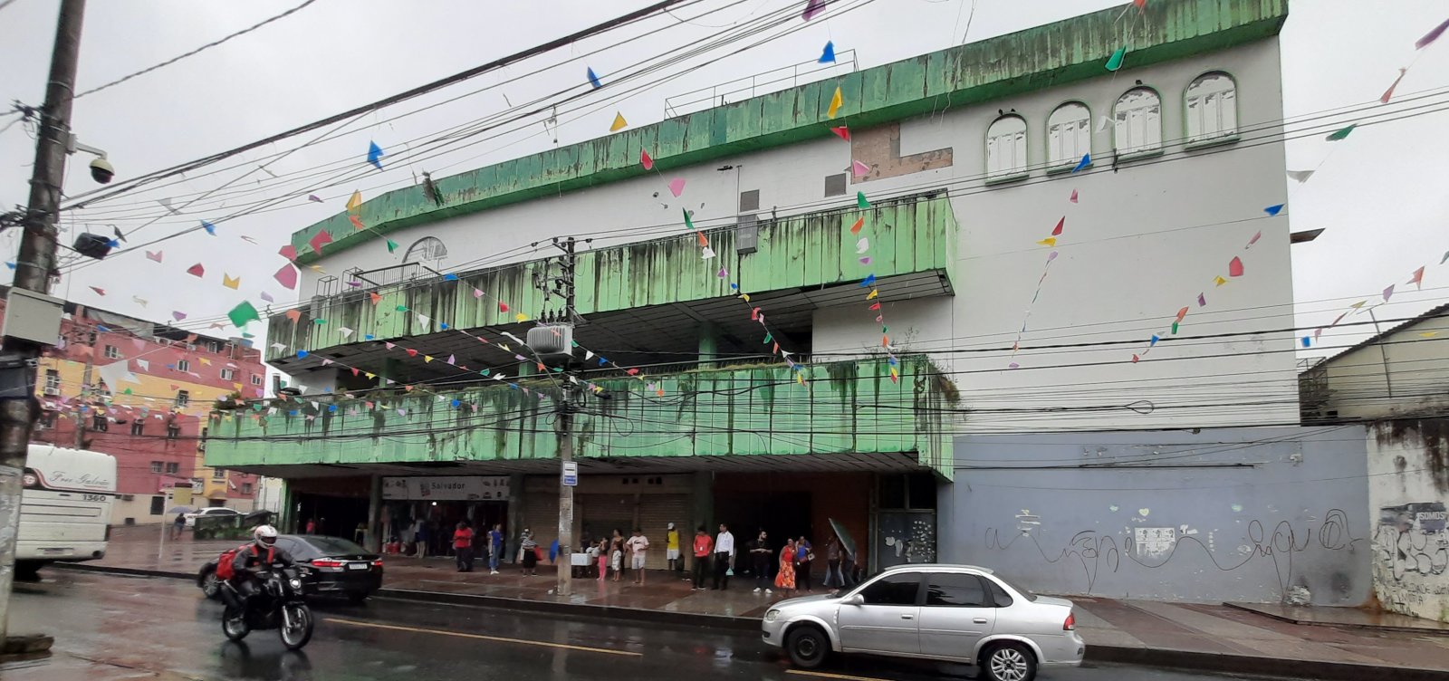 Saída da Caixa Econômica deve ser o 'golpe de misericórdia' no Shopping Baixa dos Sapateiros