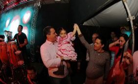 Filha de Rui Costa nasce na madrugada e governador cancela agenda em Cachoeira