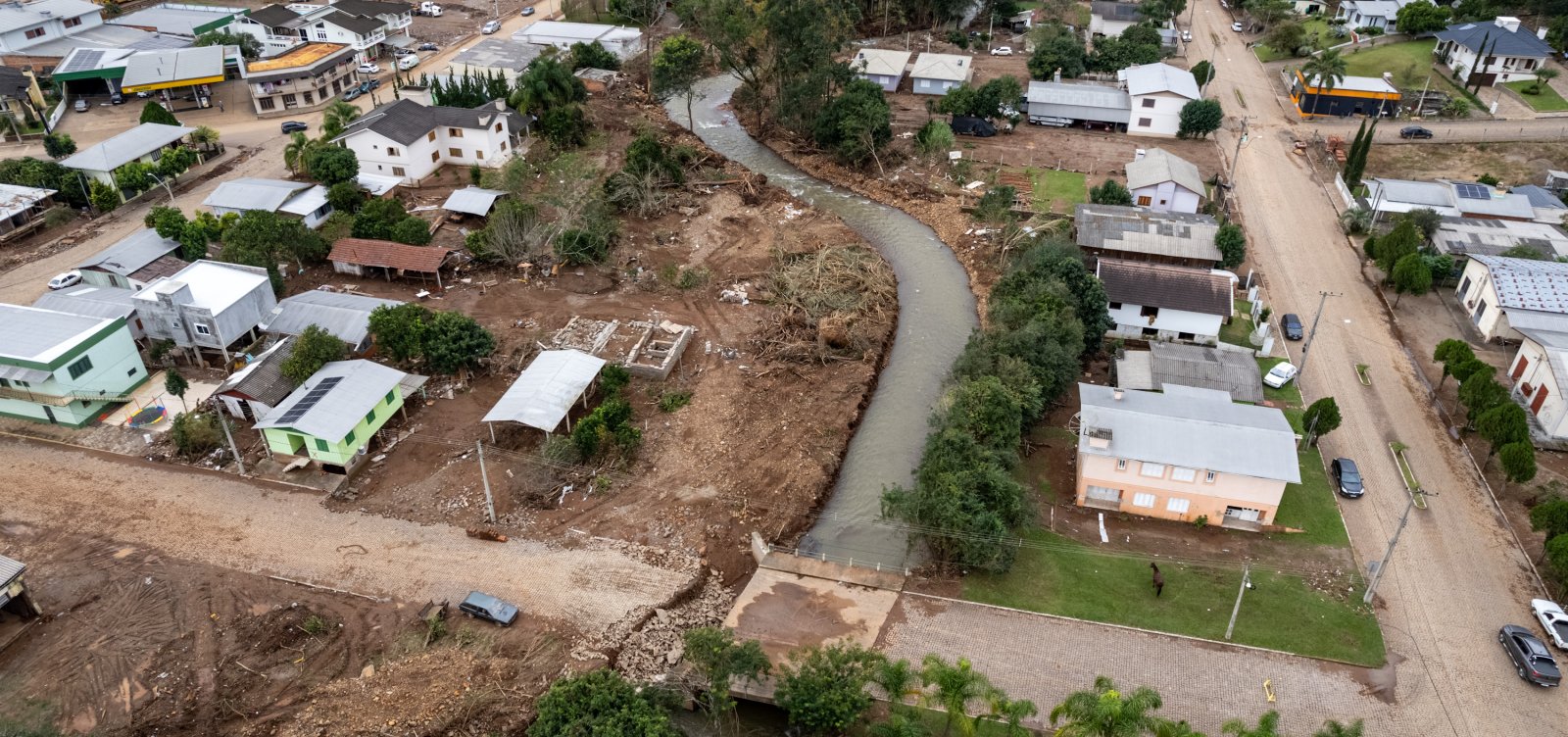 Defesa Civil registra 172 mortes devido às enchentes no RS; 42 ainda estão desaparecidas 