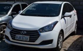 Classificado como clandestino, primeiro carro do Uber é apreendido no Dique
