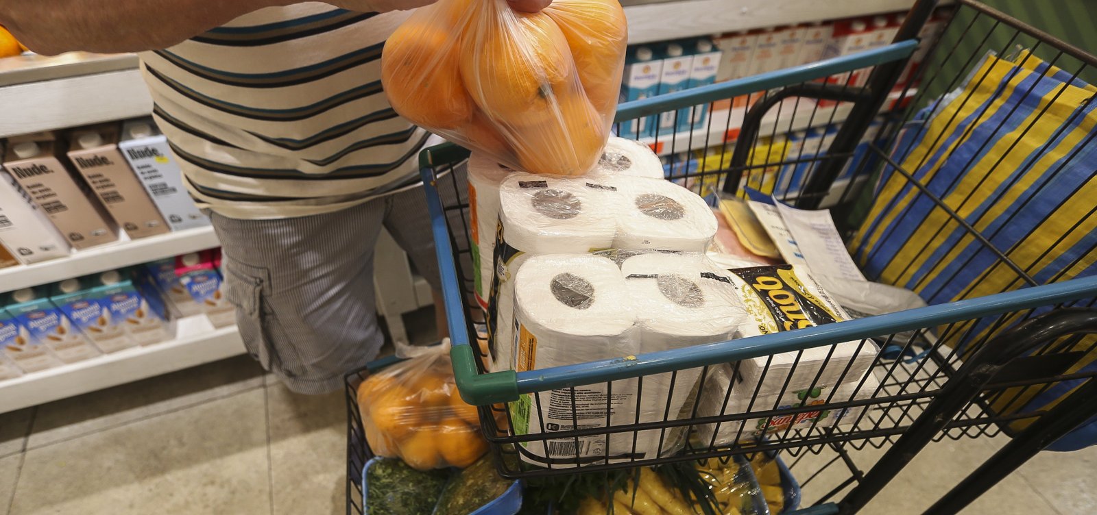 Preço da cesta básica sofre aumento em 11 capitais brasileiras em maio, diz Dieese