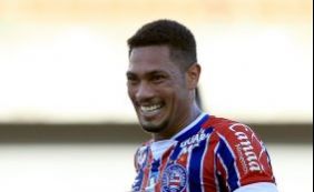 Com a volta de Hernane, Bahia enfrenta o Flu de Feira "fora de casa"