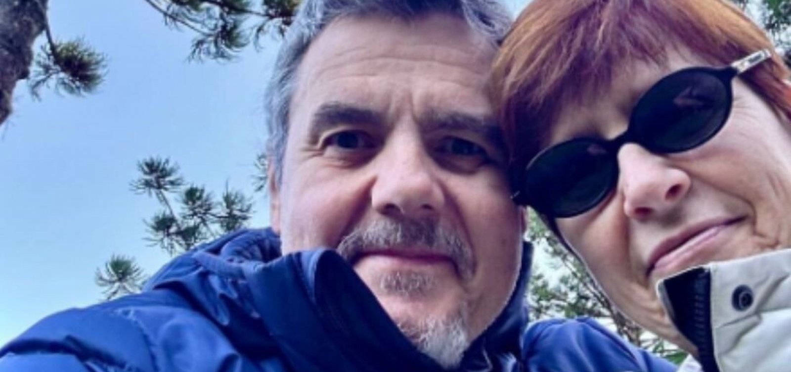 Lembra? Afastada da TV desde 1991, Lídia Brondi surge em foto de Cássio Gabus Mendes e para internet