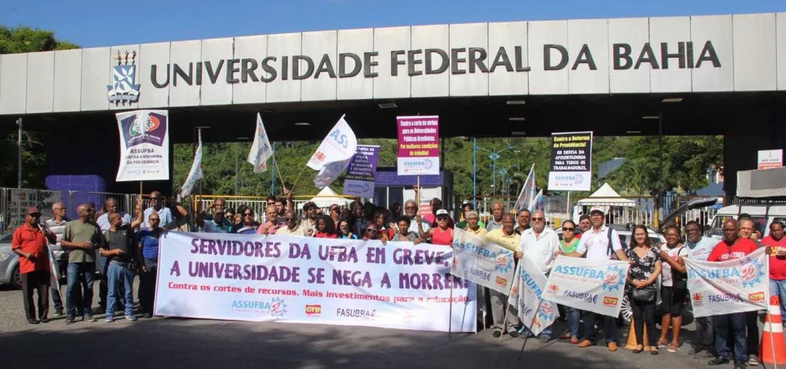 Professores da Ufba se reúnem nesta terça para discutir fim da greve em meio a tensões entre sindicatos