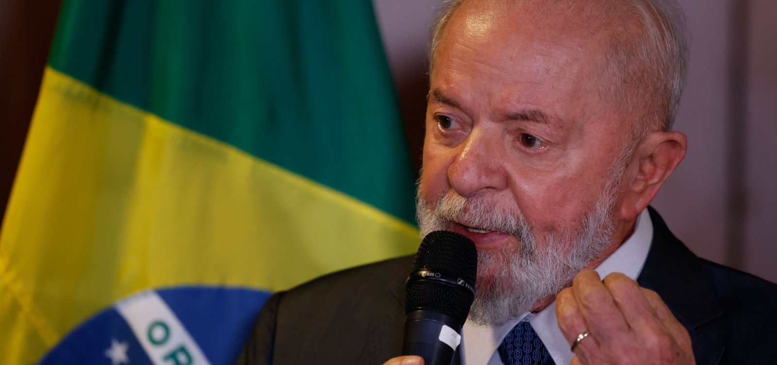 Lula sanciona "taxa das blusinhas" que começa a valer a partir de 1º de agosto