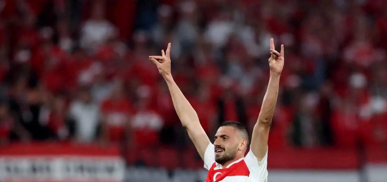  Zagueiro Merih Demiral é punido com dois jogos de suspensão após gesto fascista na Eurocopa