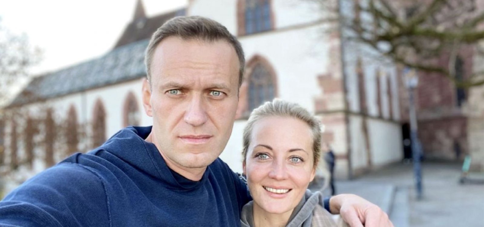 Viúva de Alexei Navalny é condenada e recebe ordem de prisão por tribunal russo 