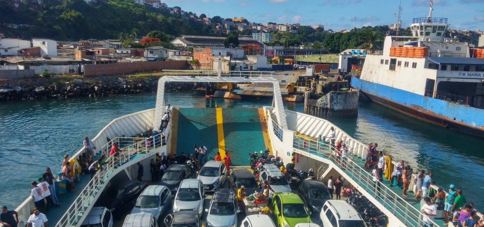 TCE aperta cerco contra Agerba por falta de fiscalização no sistema ferry-boat