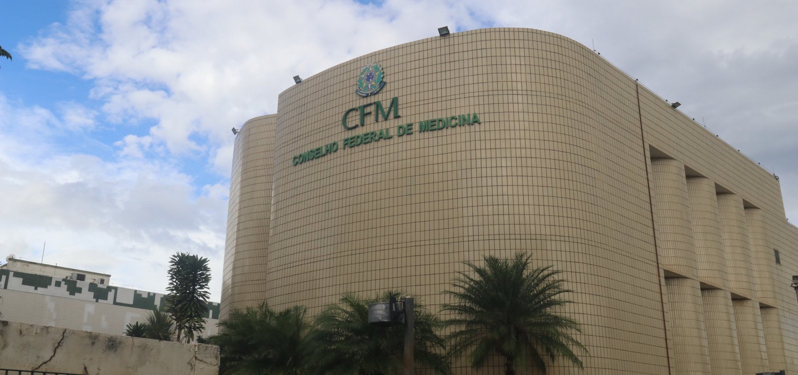 Governo aciona MPF contra decisão do CFM que dificulta concessão de benefícios por incapacidade temporária