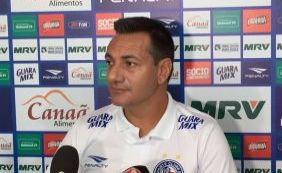 "É uma vantagem, mas a gente não pode pensar assim", diz Doriva após empate