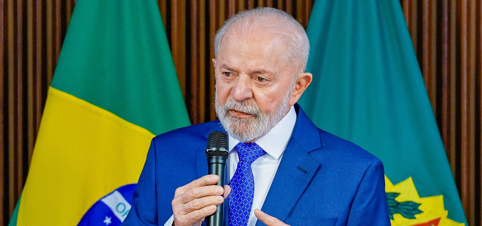Lula pede um minuto de silêncio após queda de avião em Vinhedo; 62 pessoas estavam a bordo