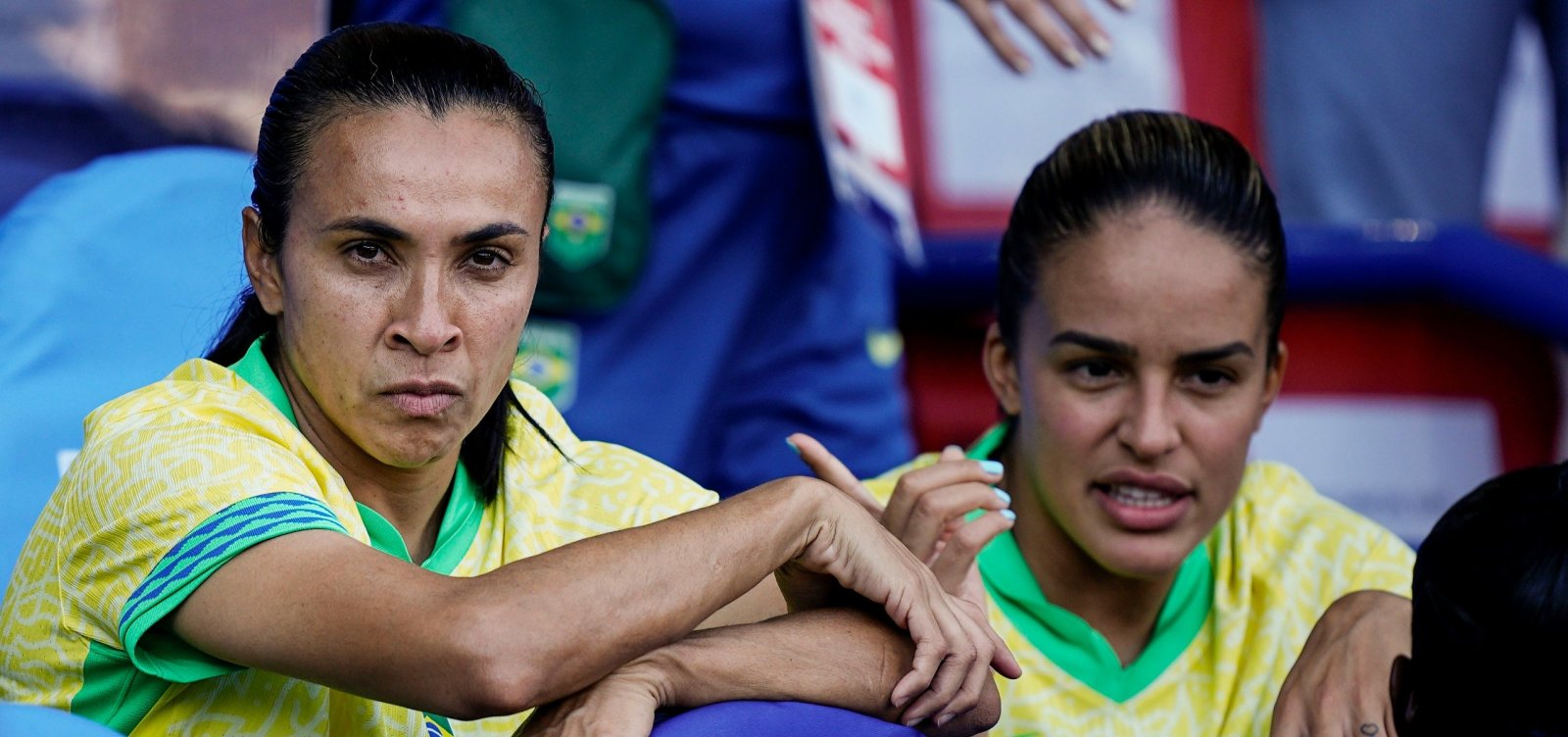 Brasil perde para os EUA e fica com a prata na final do futebol feminino