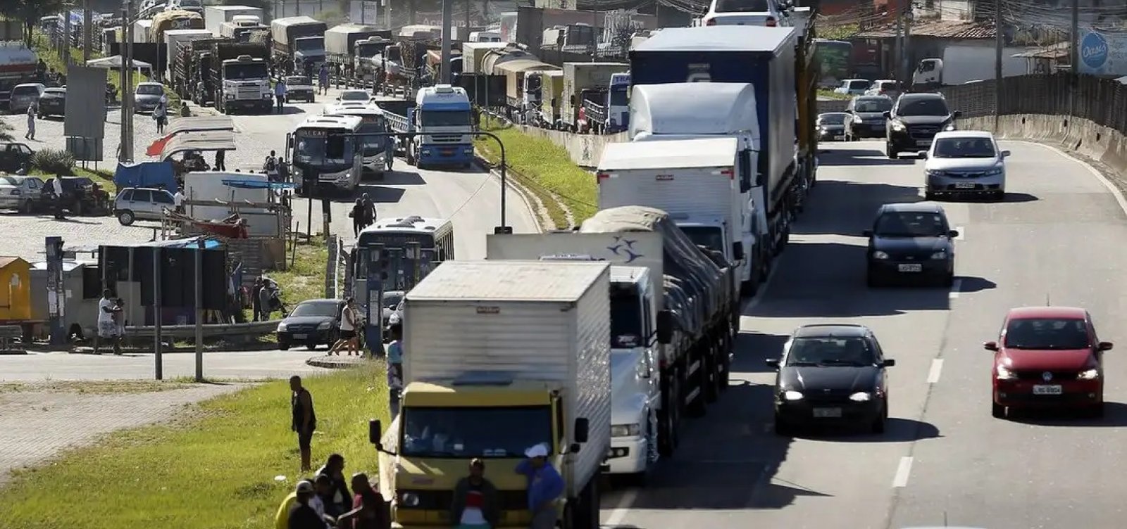 Quase dez anos depois, STF ainda debate a Lei dos Caminhoneiros