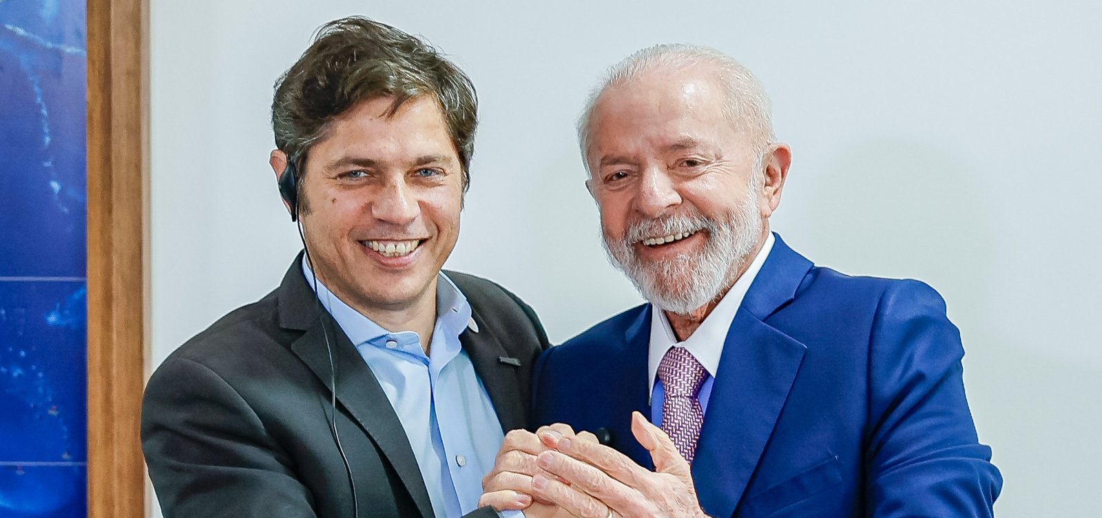Lula recebe governador de Buenos Aires, opositor de Milei, no Planalto