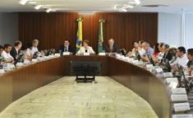 Ministros deputados deixam cargos para votar a favor de Dilma na Câmara