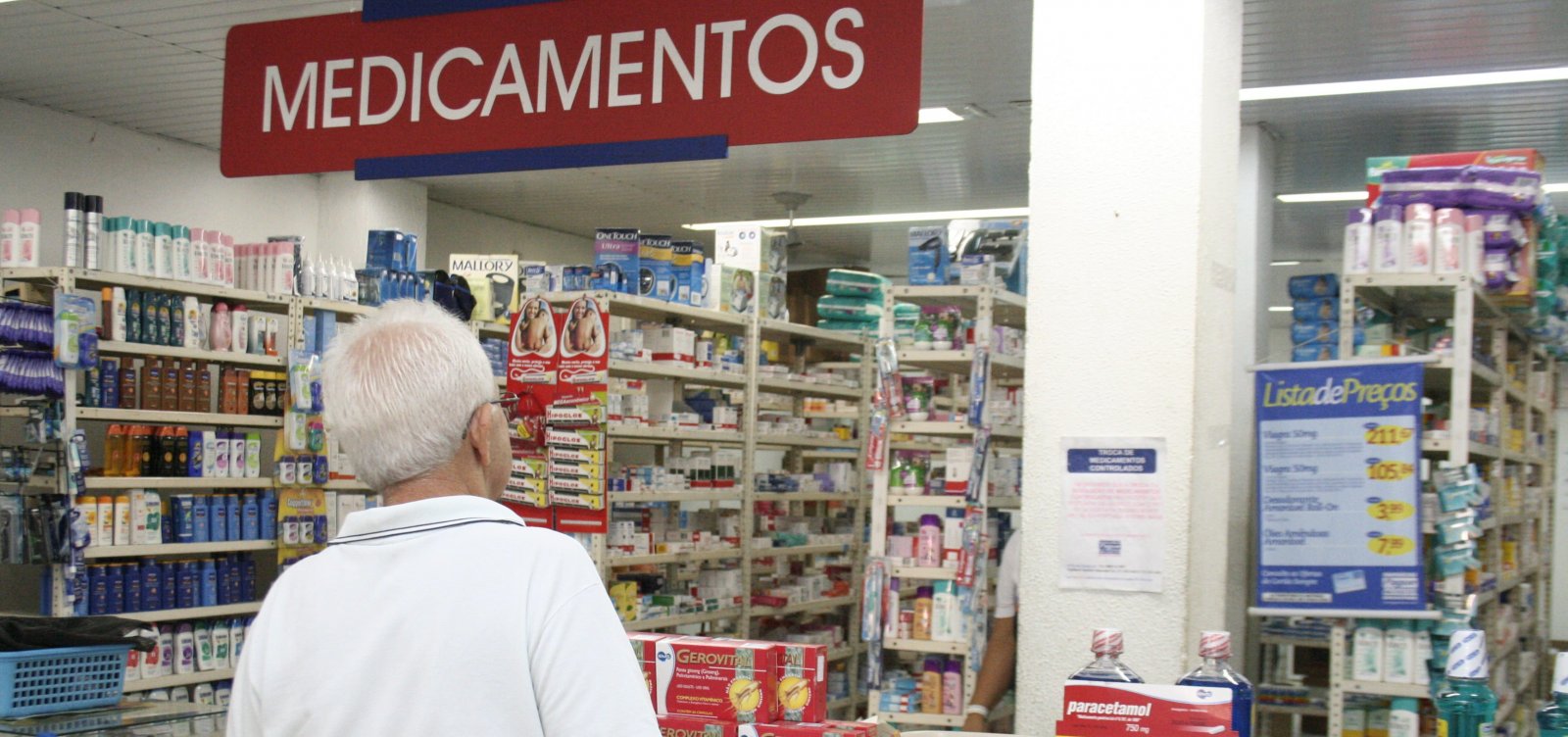 Com viagens, presentes e patrocínios, farmacêuticas alimentam relação com médicos em troca de prescrições