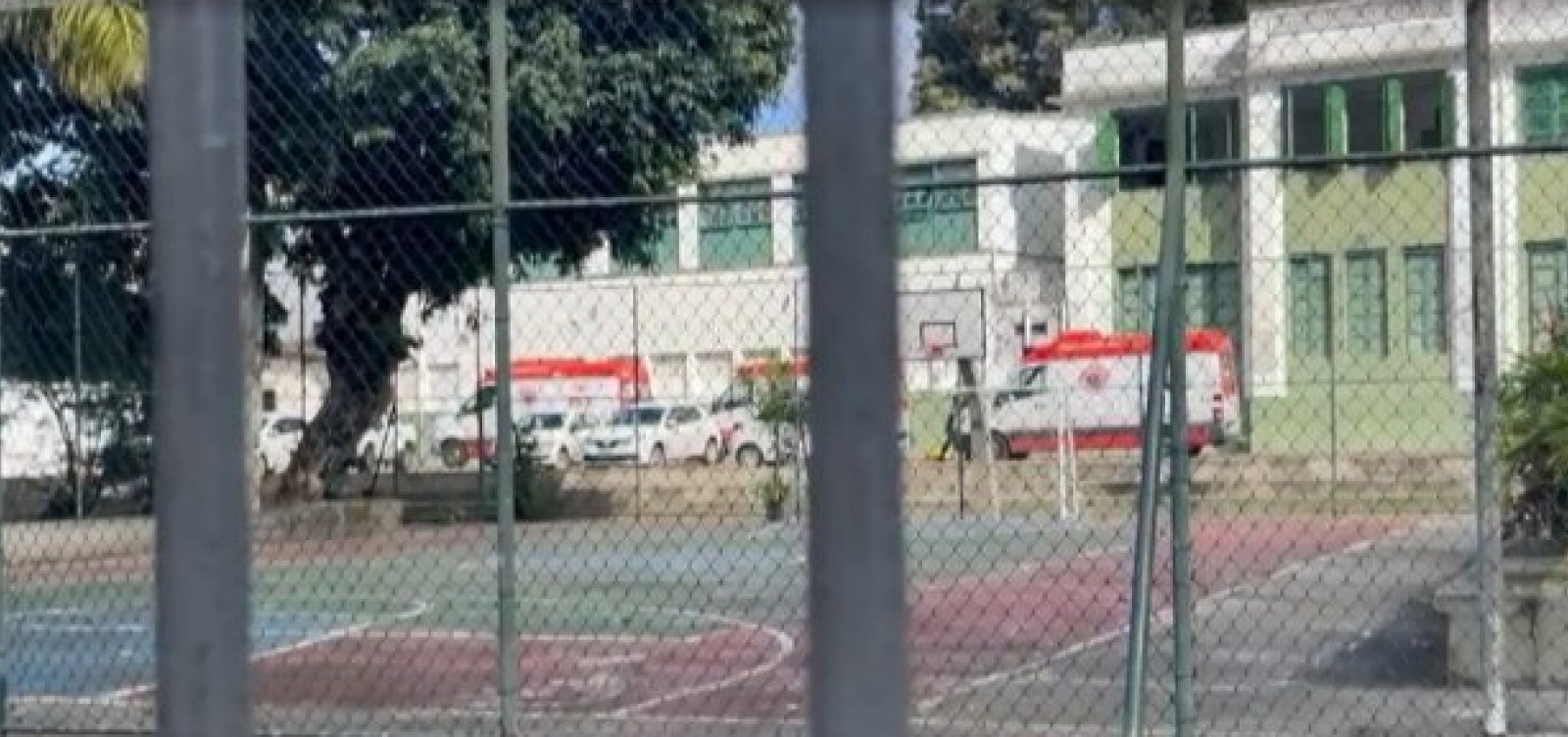 Cerca de 23 alunos passam mal durante gincana em colégio de Salvador 