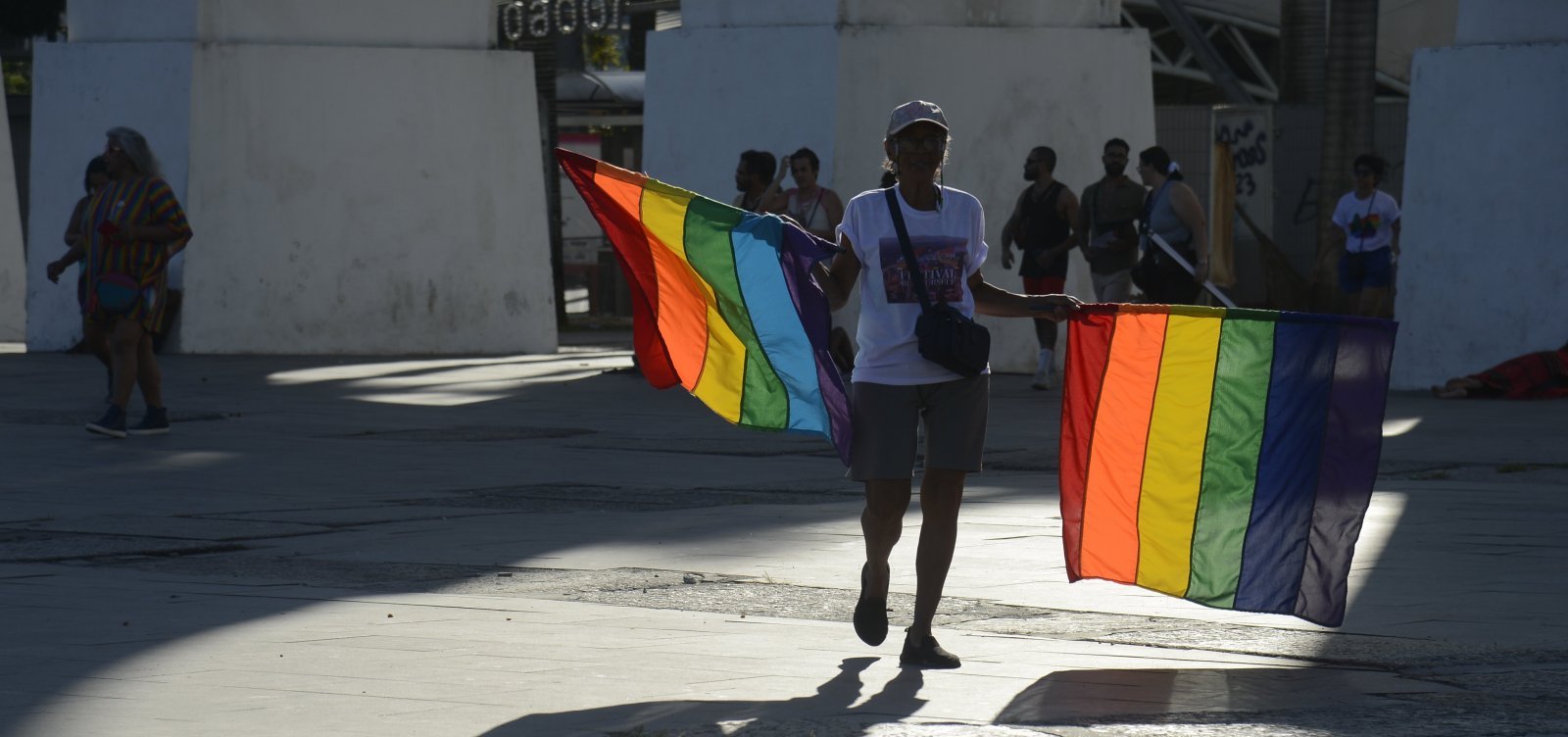 Suprema Corte rejeita pedido de Biden para aplicar novas proteções a alunos LGBTQIA+