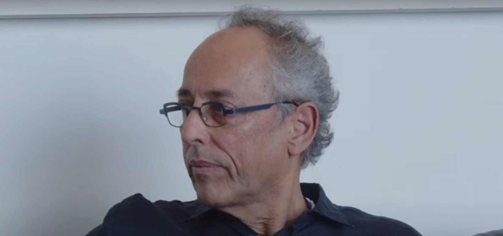 "São pensadas diretamente para as redes sociais", diz Bob Fernandes sobre campanhas eleitores nos EUA