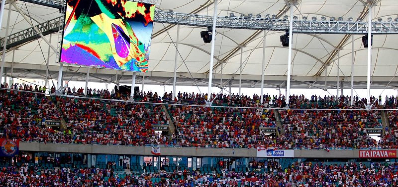 Bahia é punido por cantos homofóbicos em jogo contra o Grêmio