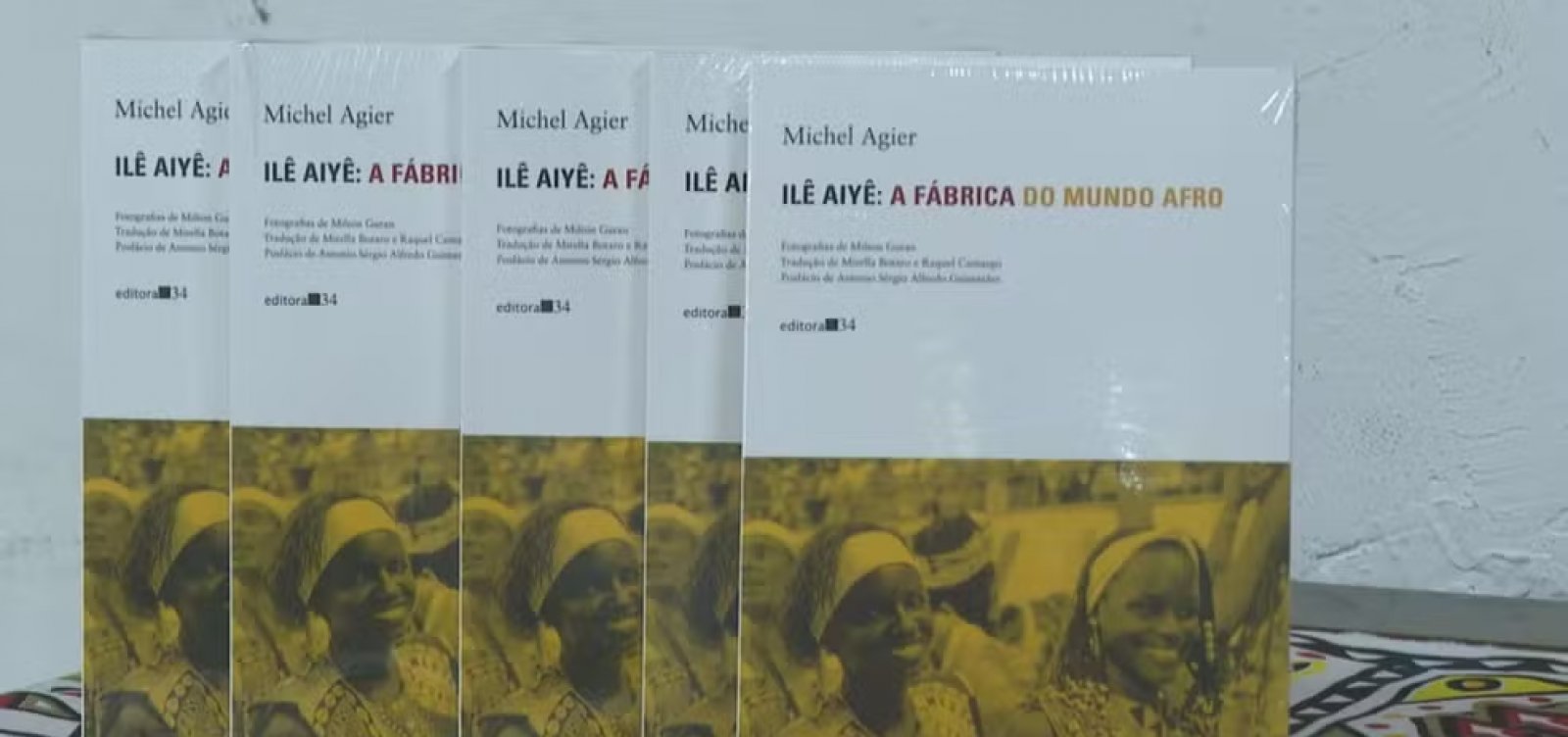 Livro que retrata o surgimento do Ilê Aiyê é lançado em Salvador